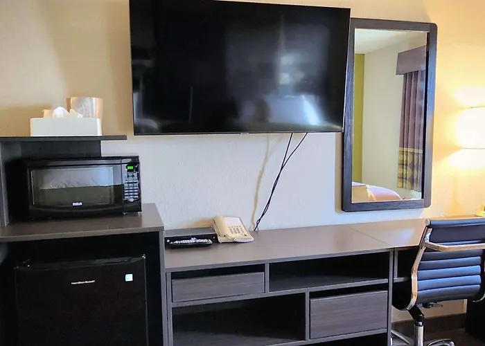 Super 8 By Wyndham Portage La Prairie Mb